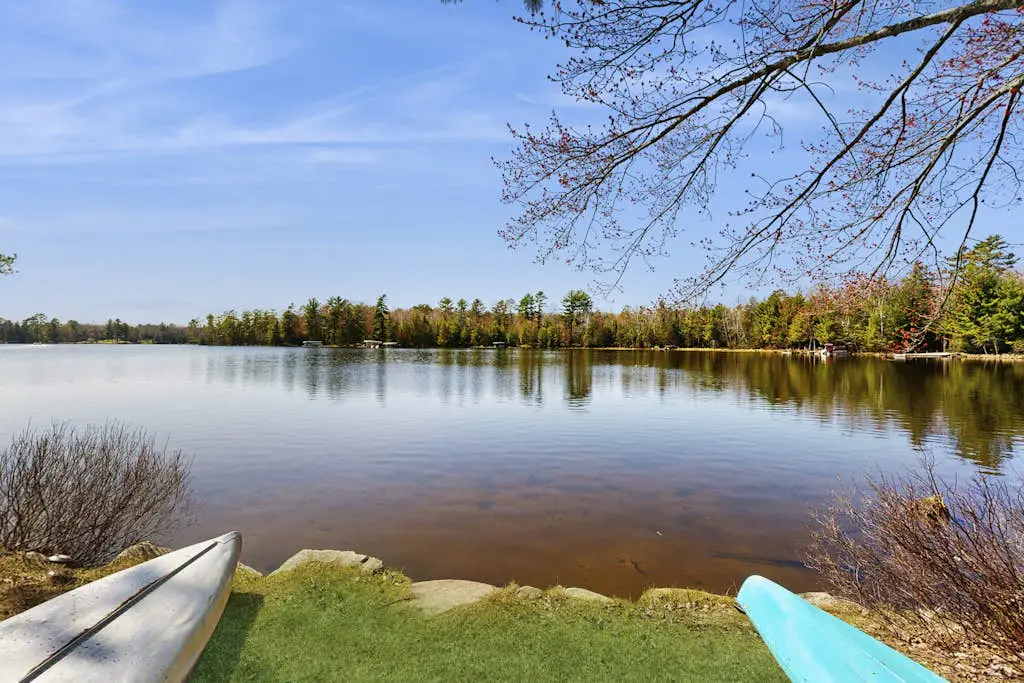 A Voyageur View