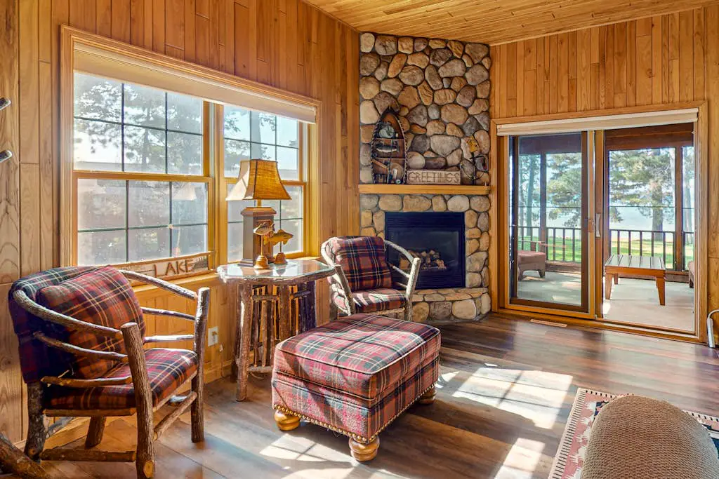 Chippewa Retreat - Den