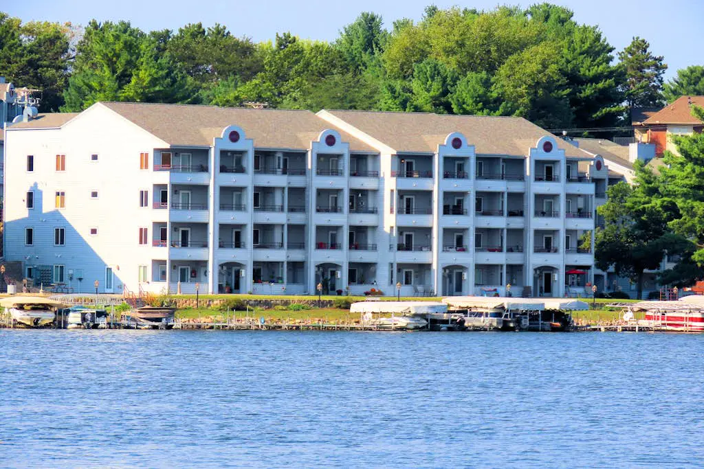 Lighthouse Cove Condo Resort Unit 418