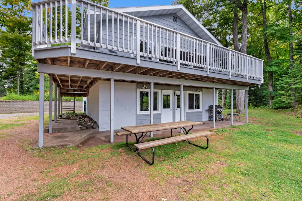 High Lake Hideaway - Main House