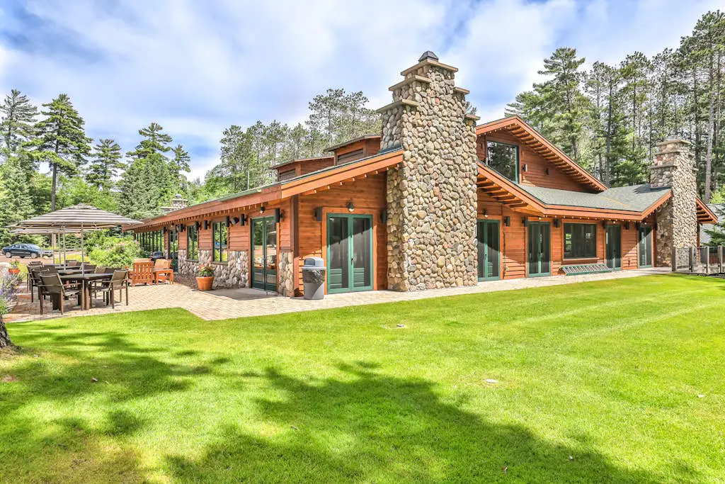 Chippewa Retreat - Lair