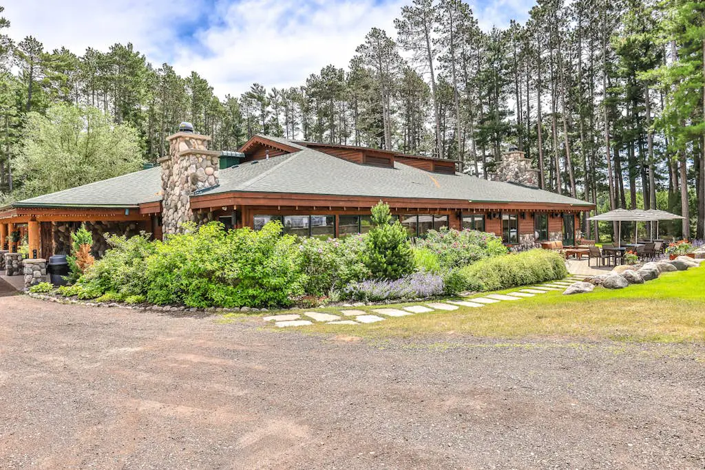 Chippewa Retreat - Lair