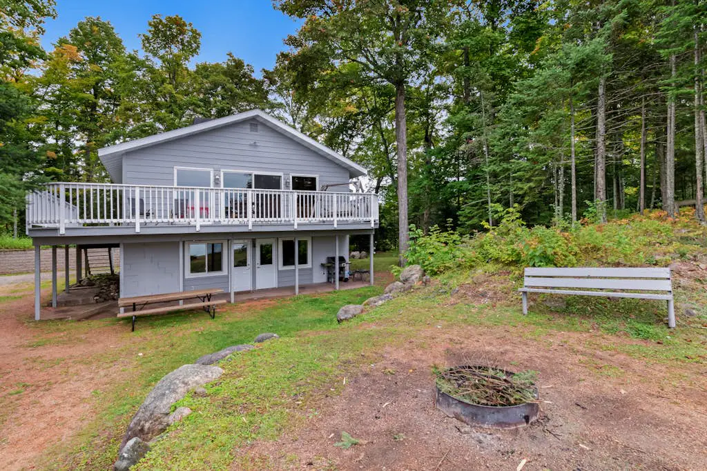 High Lake Hideaway