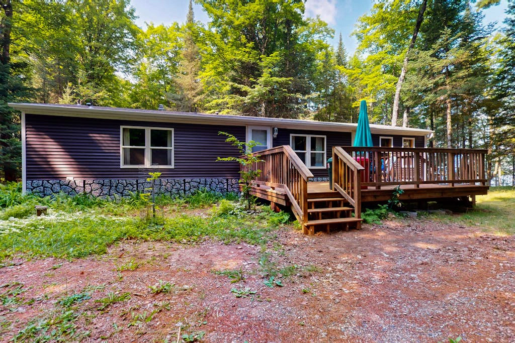 Anvil Lake Hideaway