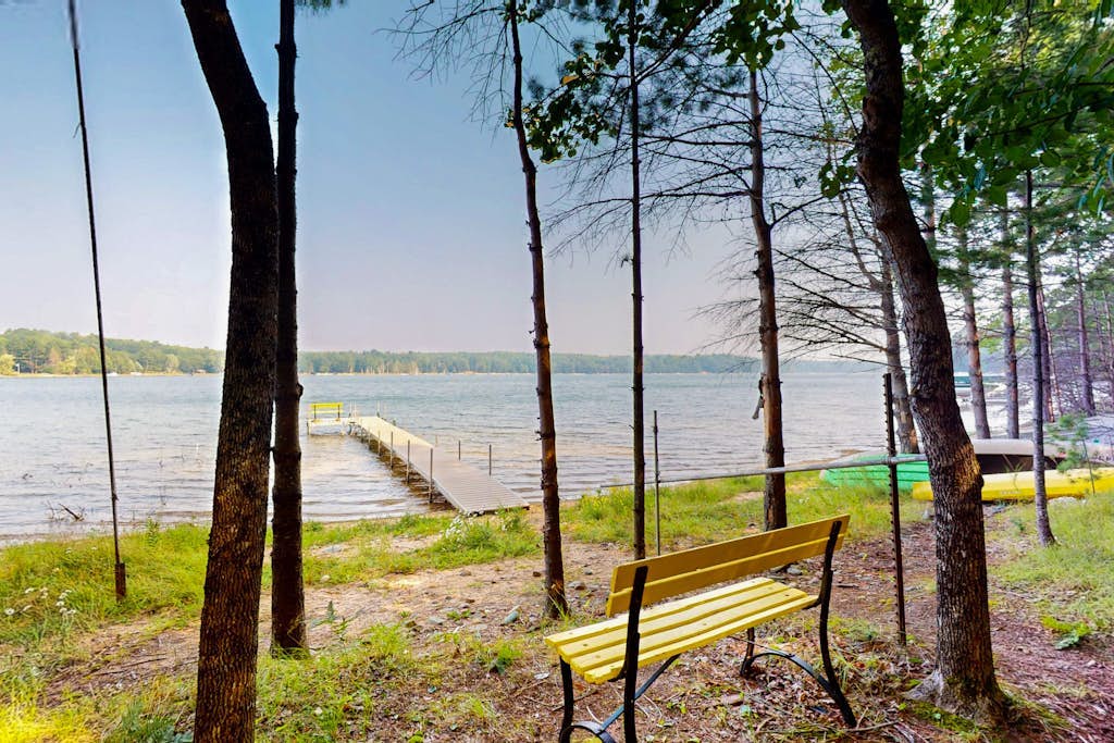 Serene Lakefront Home w/ dock, gas grill, fire pit, WIFI, on ATV trail