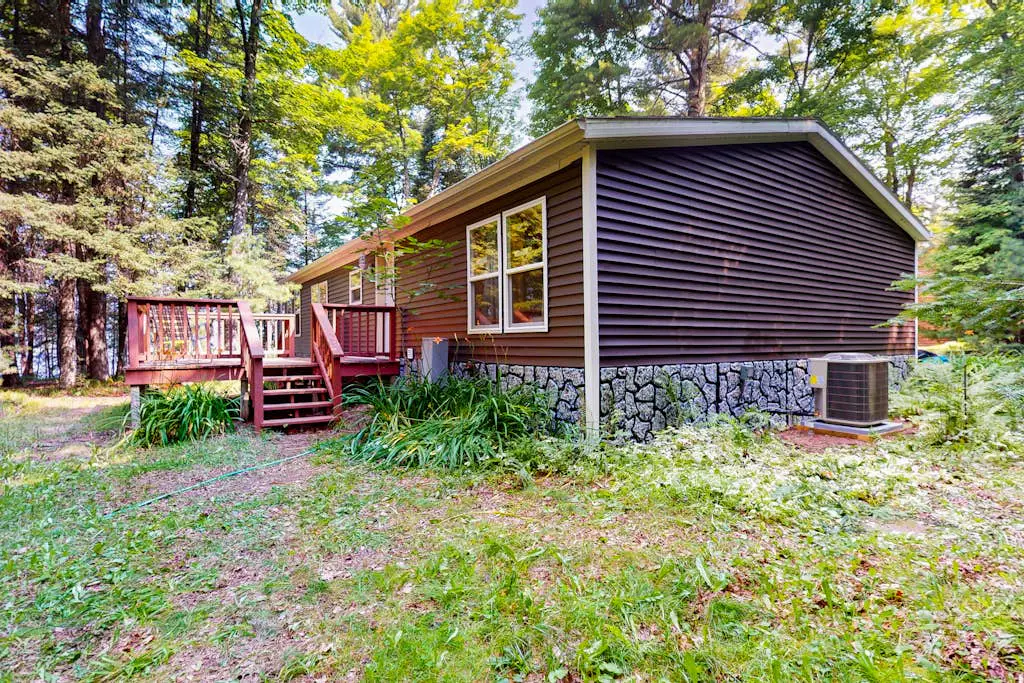 Anvil Lake Hideaway