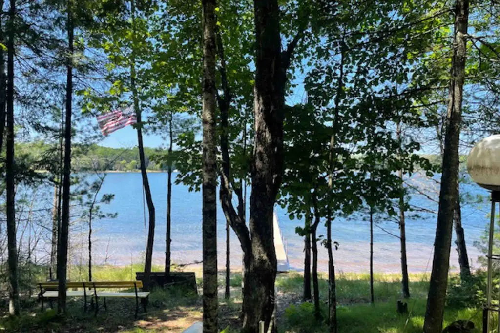 Anvil Lake Hideaway