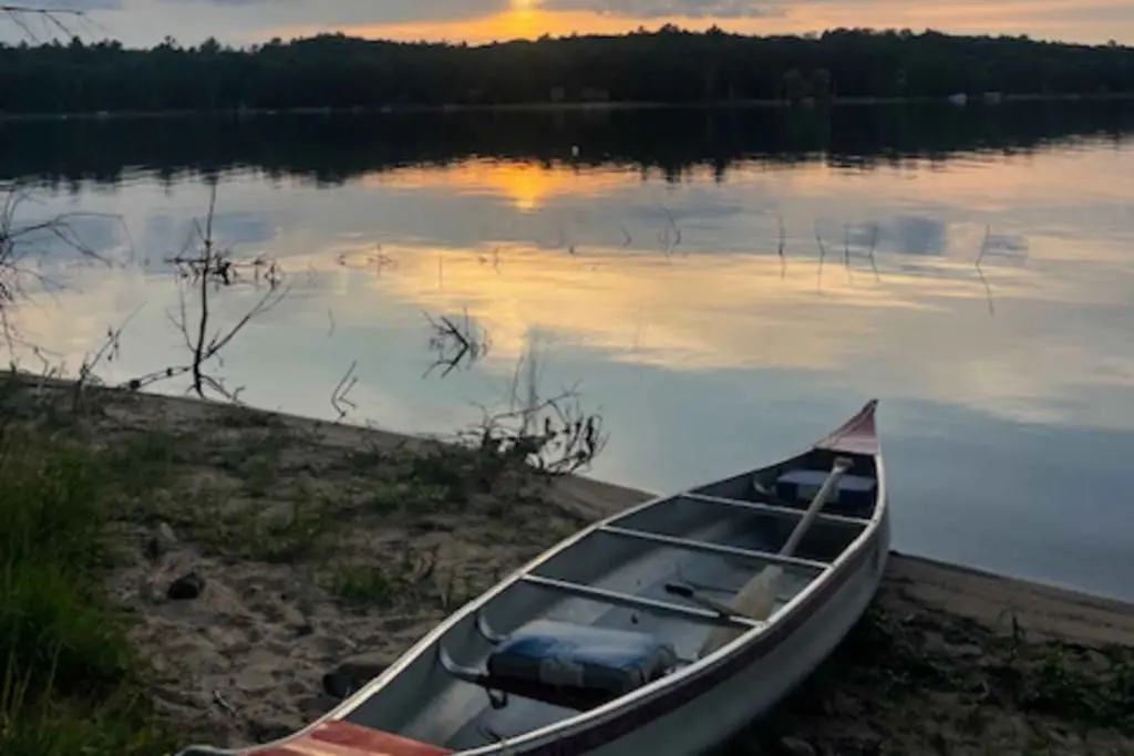Anvil Lake Hideaway