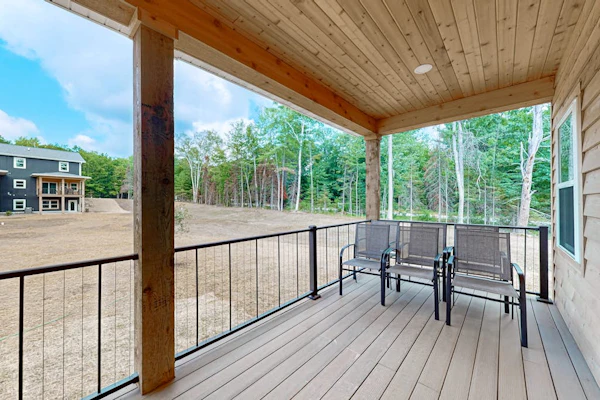 Modern Northwoods Townhouse near lakes, trails & town—perfect for adventures!