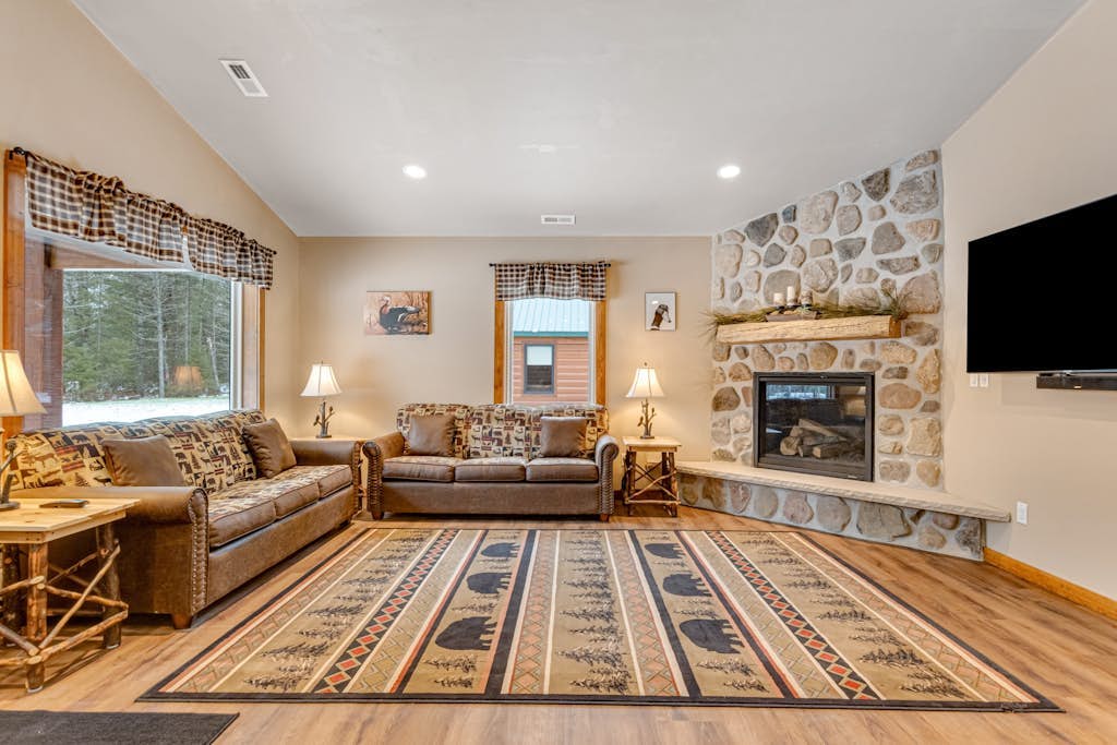 Contemporary dog-friendly cabins with hot tub, fireplaces, patios, & washers + dryers
