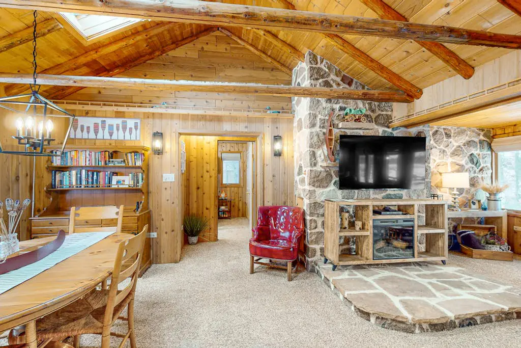 Stormy Point Cabin
