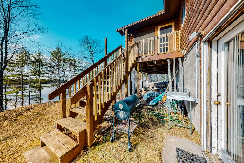 Mitten Lake Retreat