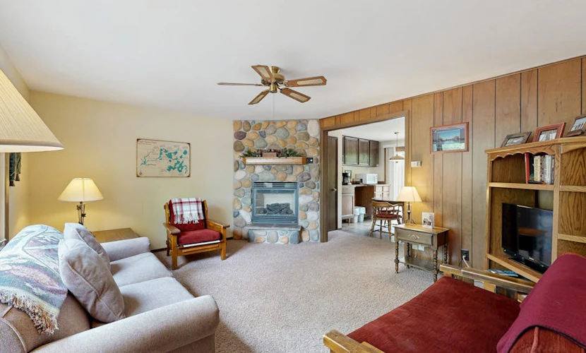 Lovely, family-friendly home w/ a patio, balcony, forest views, & river access