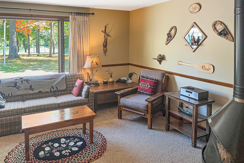 Cheerful Condo w/ Private Patio, Shared Tennis, Basketball, and Game Room
