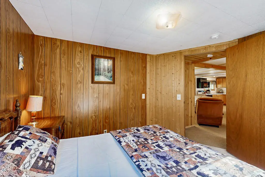 Quaint Northwoods Escape