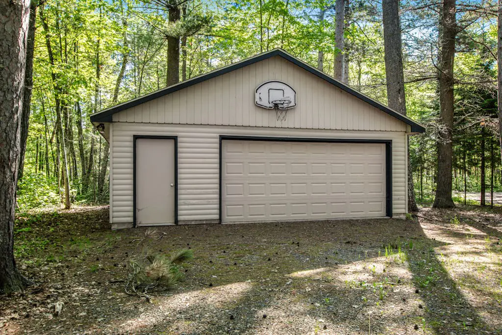 SILK Cabin