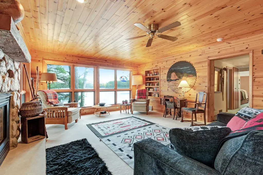 Hotter's Cabin