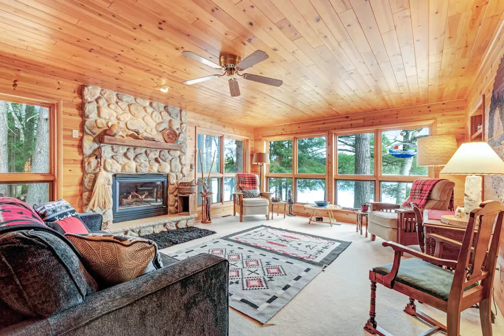 Hotter's Cabin