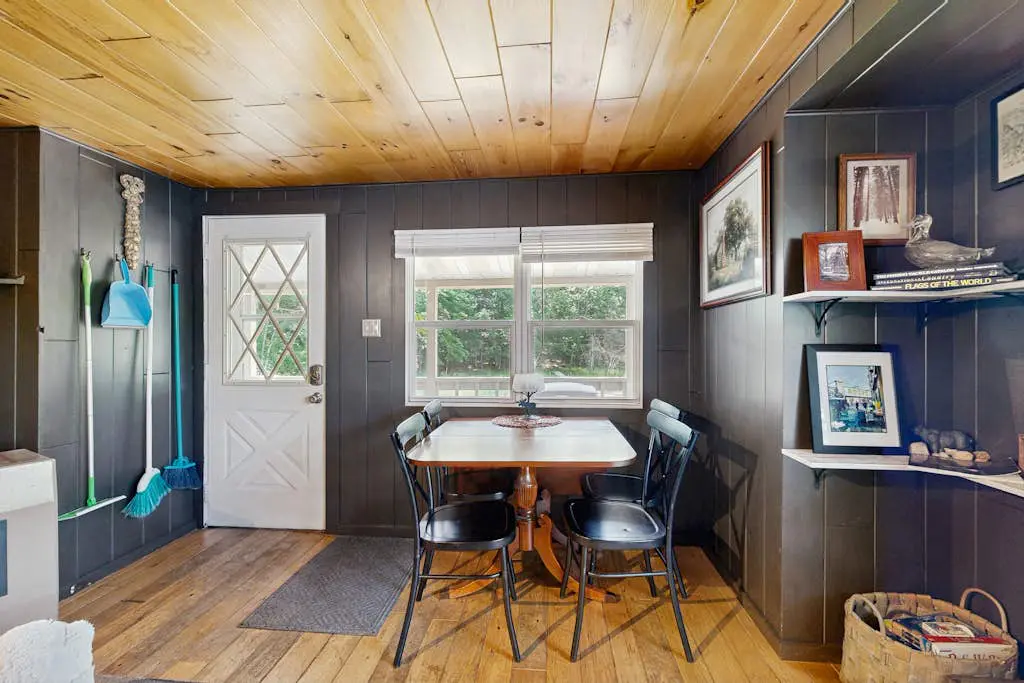 Blue Jay Cabin