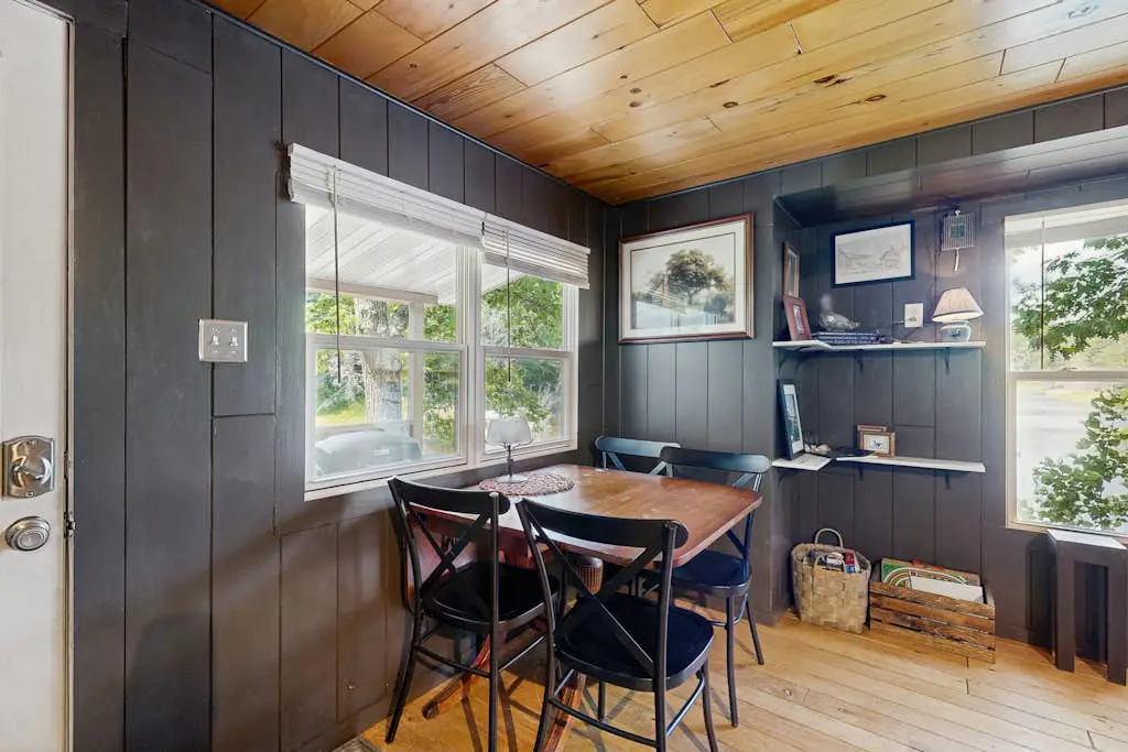Blue Jay Cabin
