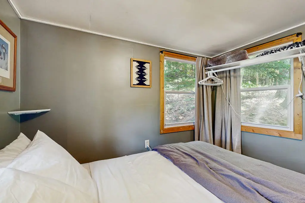 Blue Jay Cabin
