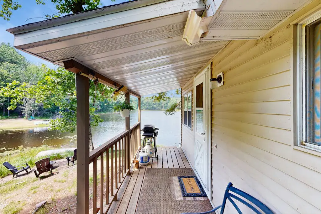 Blue Jay Cabin