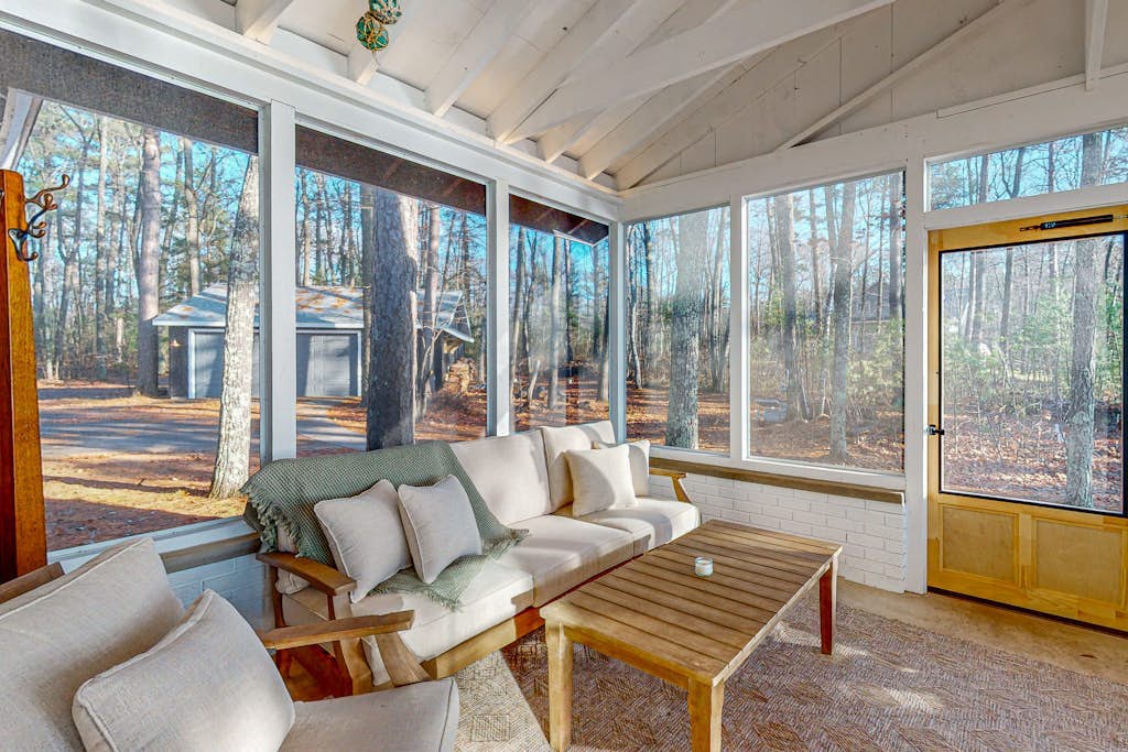 Fence Lake Chain Home w/ Great View,Paddle Boards, Kayaks,Gas Grill & Fire pit