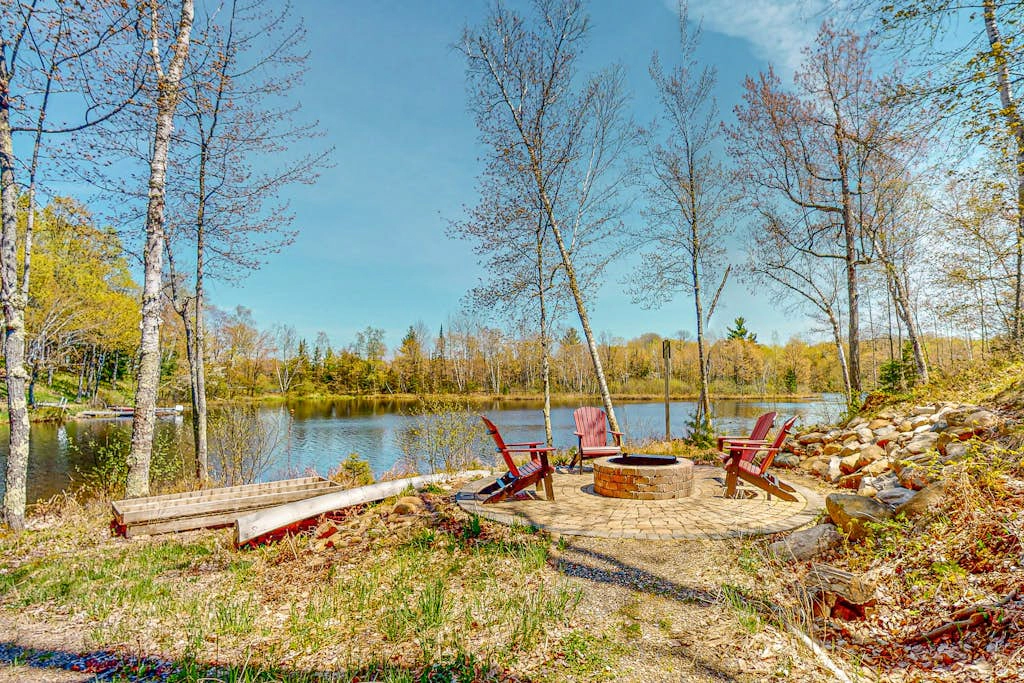 Bright Birch Cove