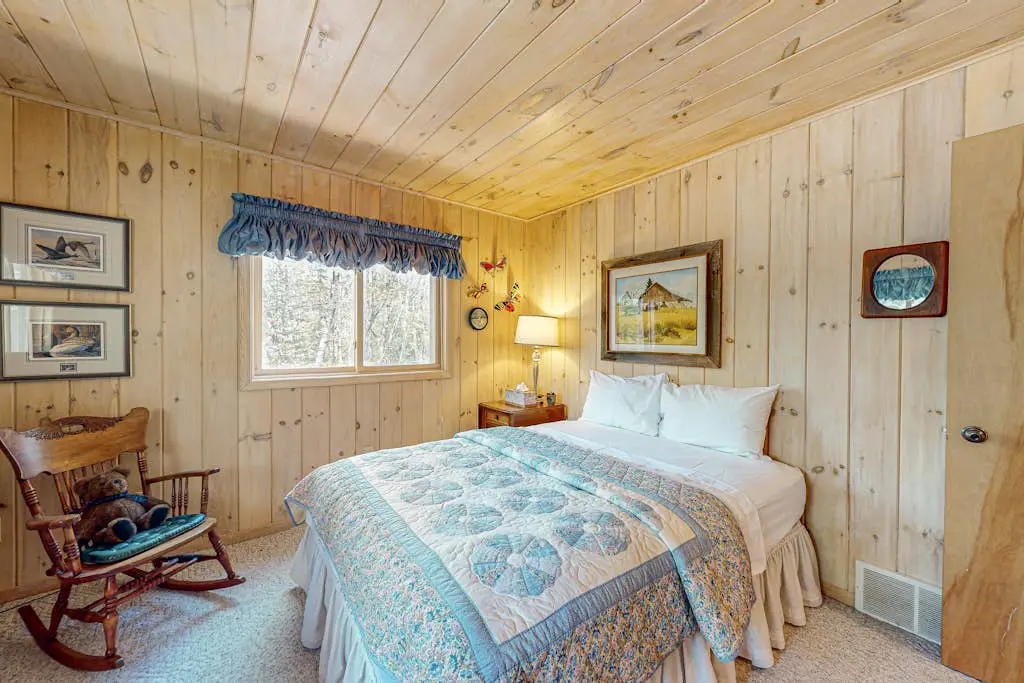 Bright Birch Cove