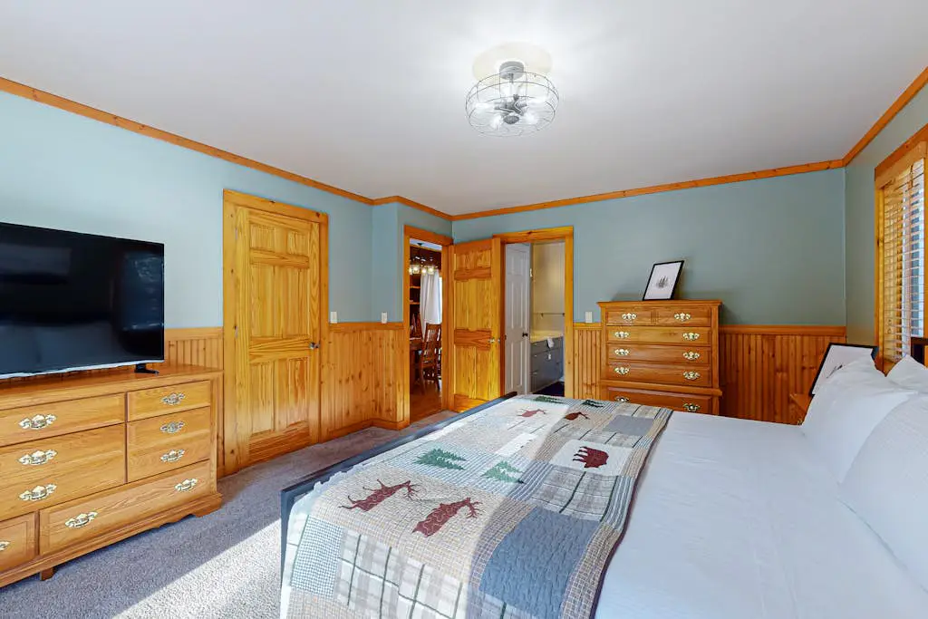 Big St Germain Hideaway