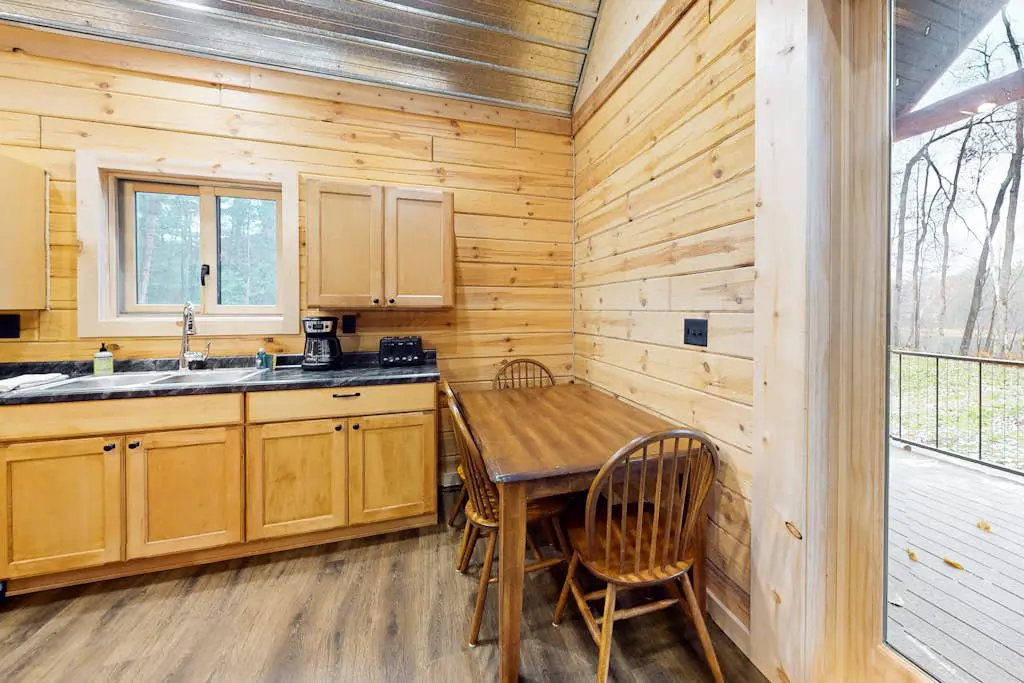 Brown Bear Cabin