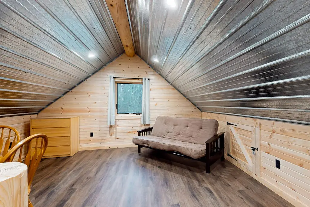 Brown Bear Cabin