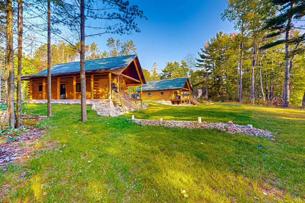 Brown Bear Cabin