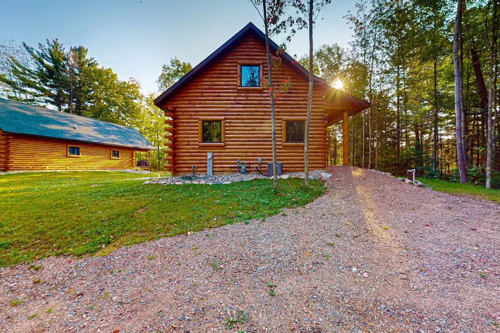 Brown Bear Cabin