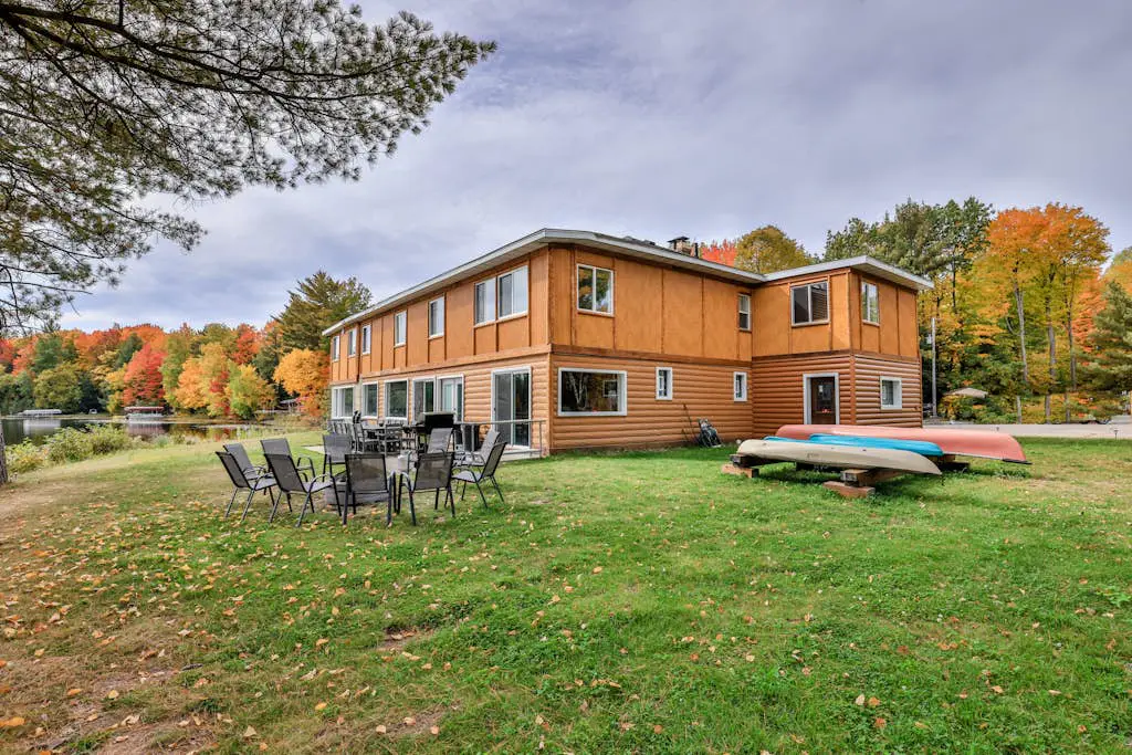 Timber Lodge Retreat