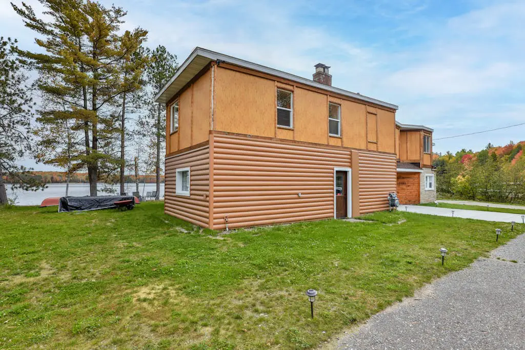 Timber Lodge Retreat