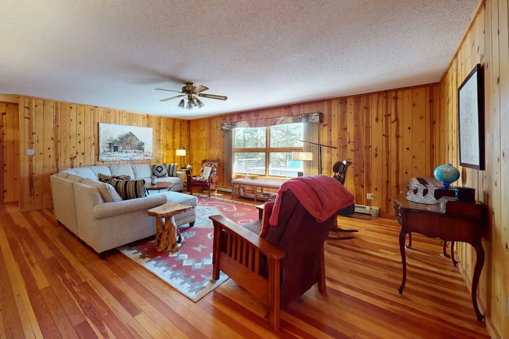Soaring Pines Lakeside