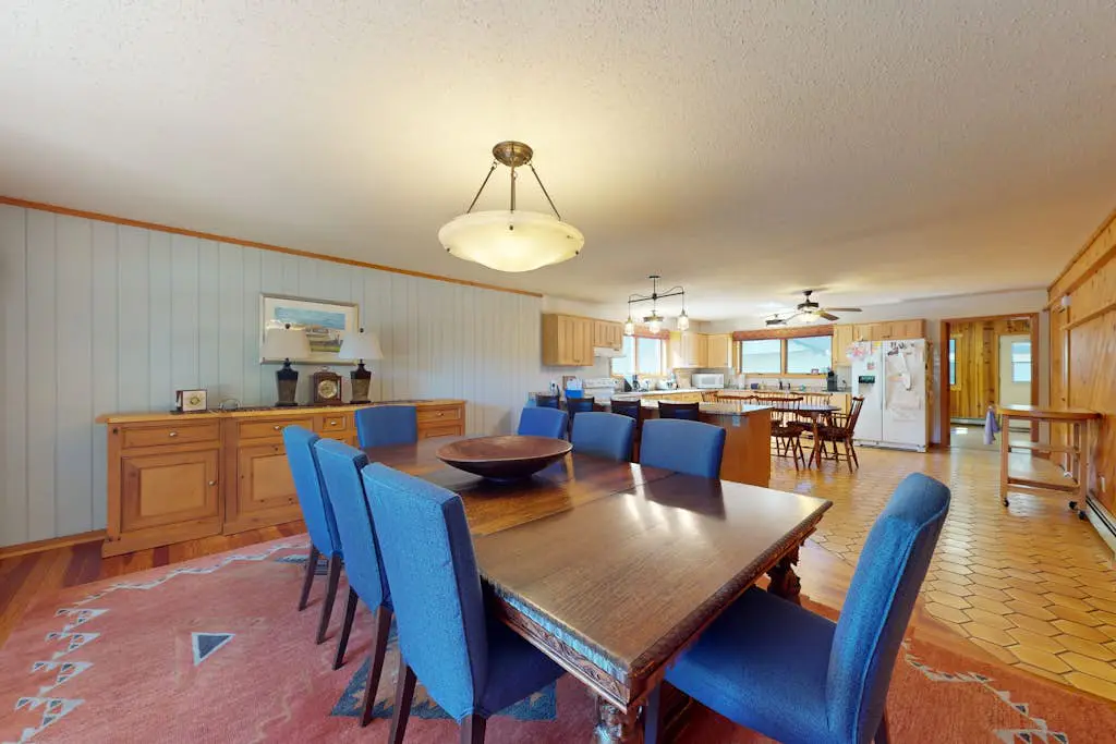 Soaring Pines Lakeside