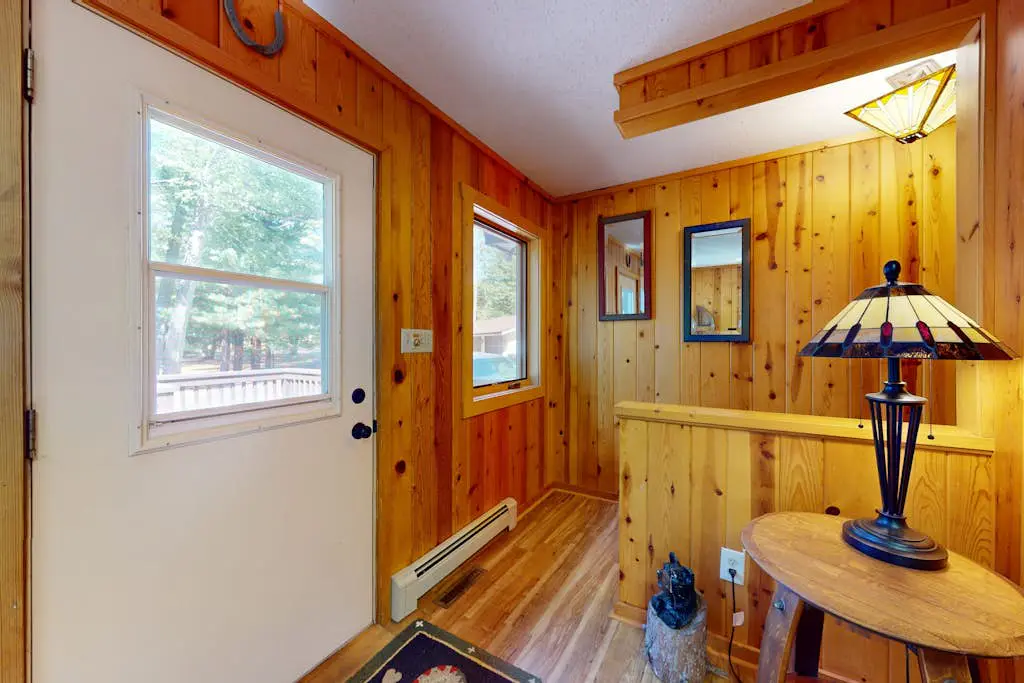 Soaring Pines Lakeside