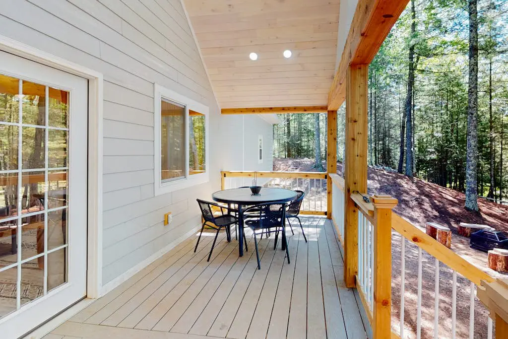 Chalet on the Bay