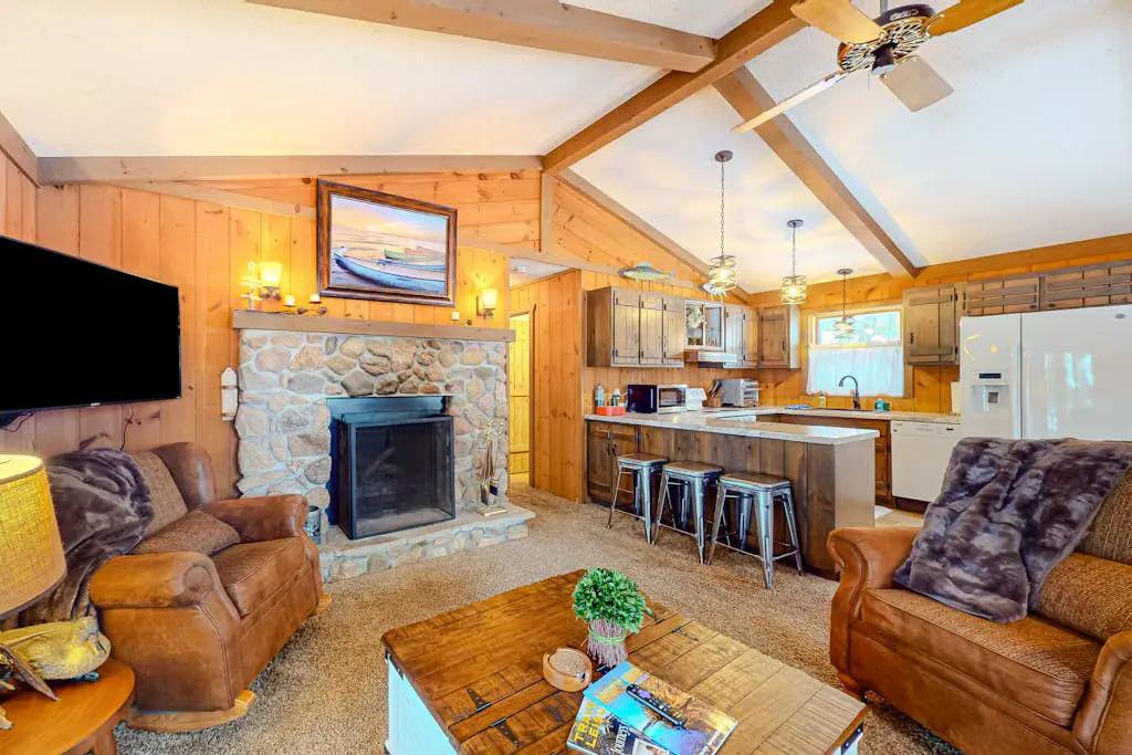 Paddle Inn on Buckskin Lake