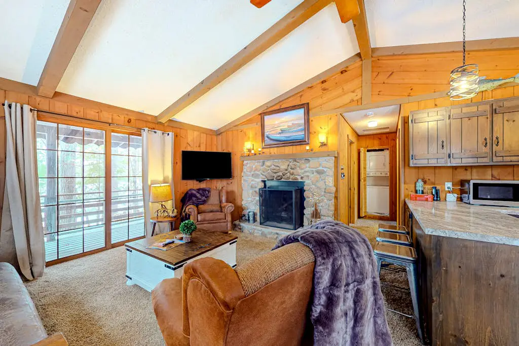 Paddle Inn on Buckskin Lake