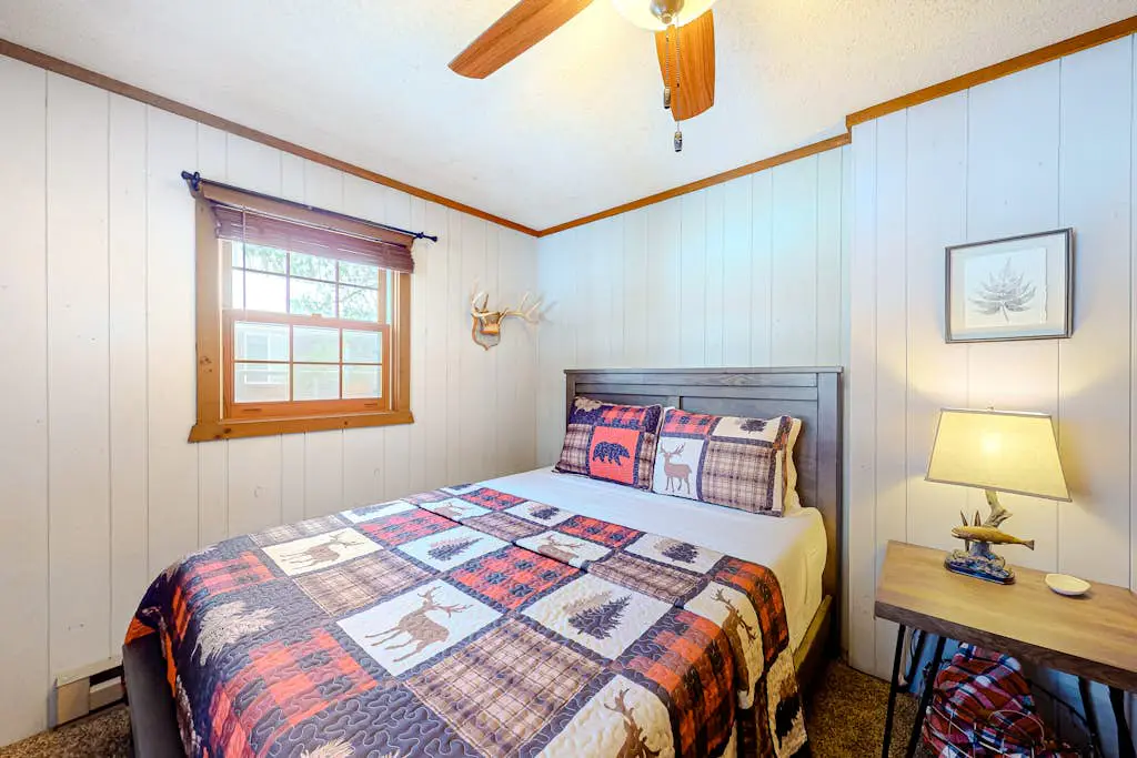 Paddle Inn on Buckskin Lake