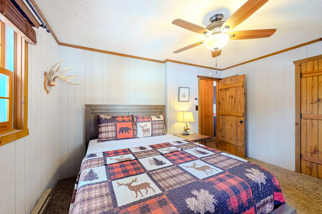 Paddle Inn on Buckskin Lake