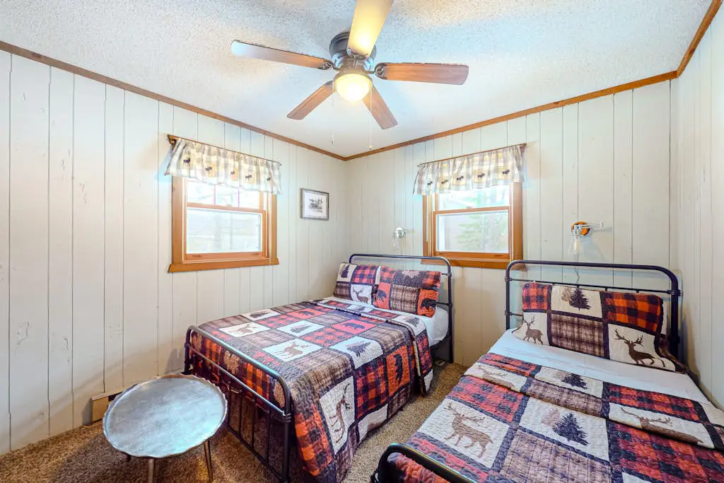 Paddle Inn on Buckskin Lake