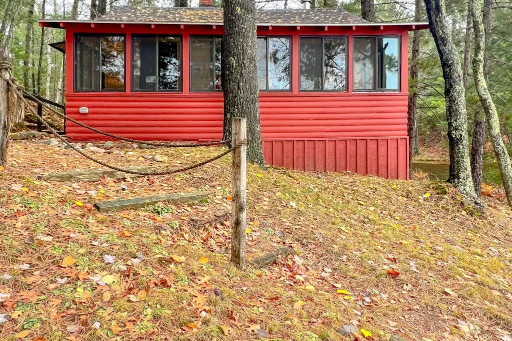 Little Red Lakeside Cabin