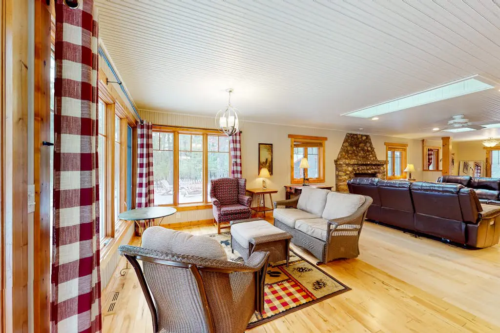 Moon Ridge Lodge