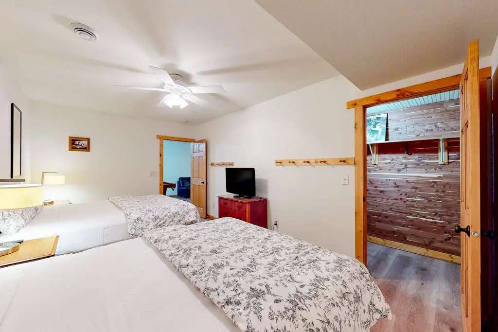 Moon Ridge Lodge