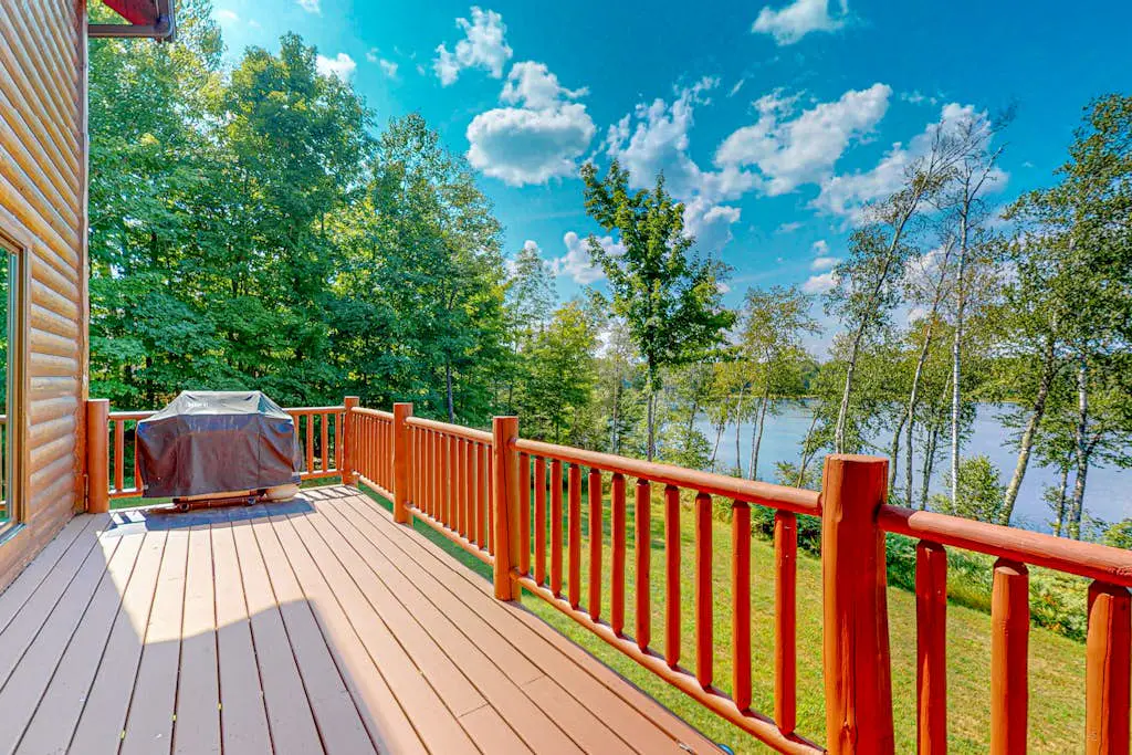 Van Vliet Lakehouse