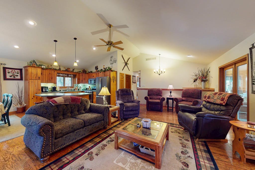 Riverfront home on the Manitowish Riverway w/ fire pit, kayaks & boat house